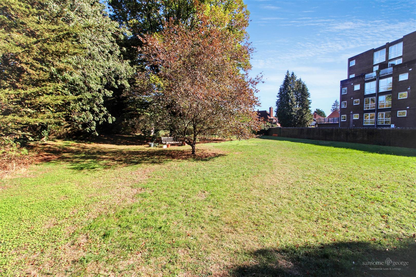 Bath Road, Southcote, Reading